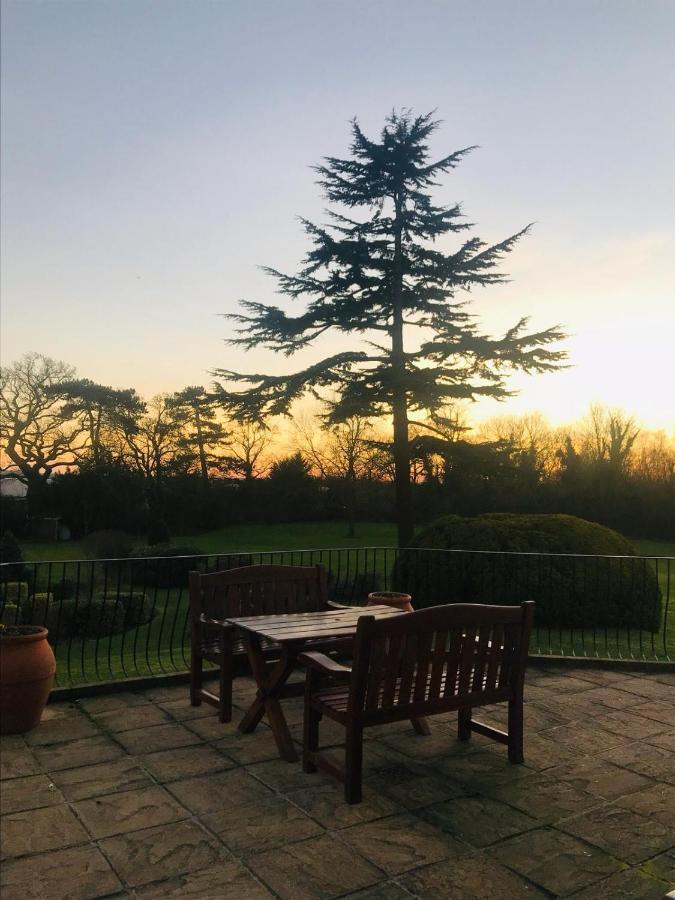 The Manor At Bickley Hotel Bromley Bagian luar foto