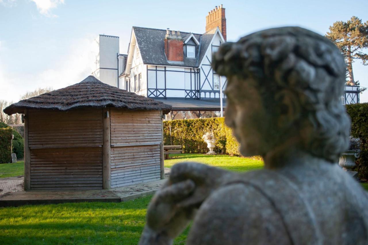 The Manor At Bickley Hotel Bromley Bagian luar foto