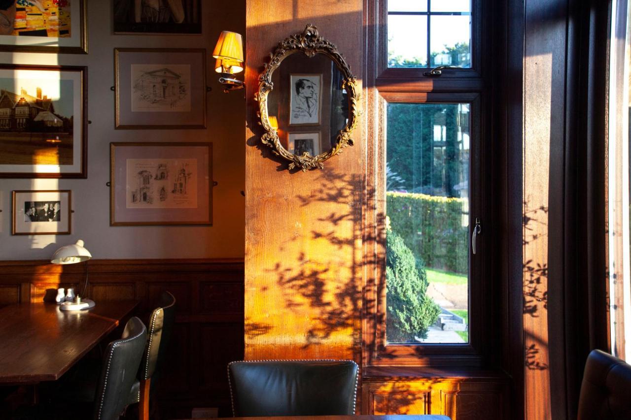 The Manor At Bickley Hotel Bromley Bagian luar foto