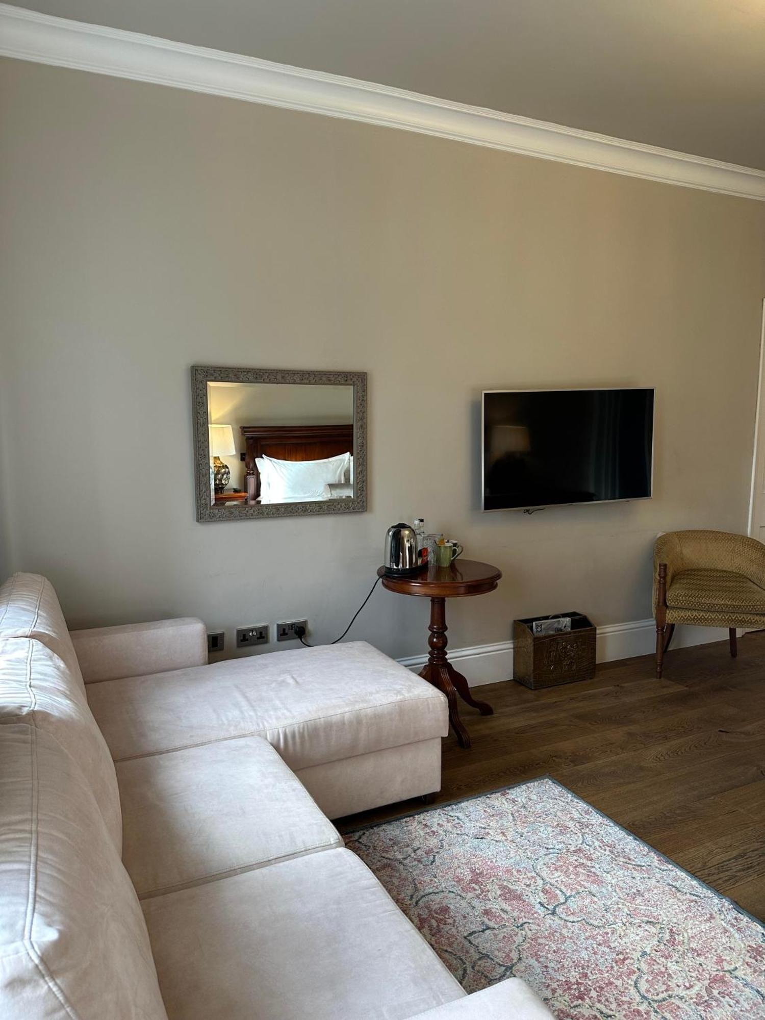 The Manor At Bickley Hotel Bromley Bagian luar foto
