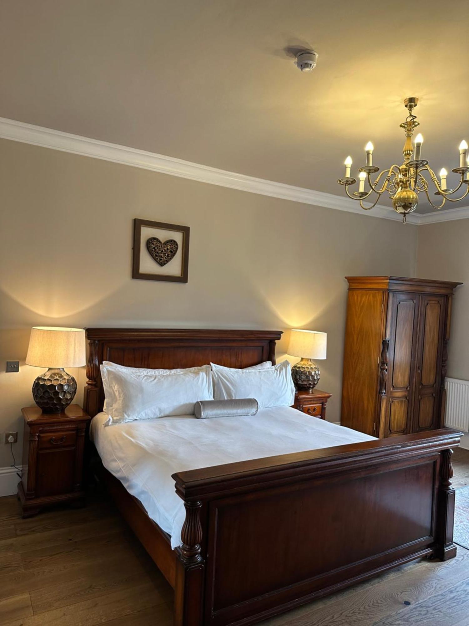 The Manor At Bickley Hotel Bromley Bagian luar foto
