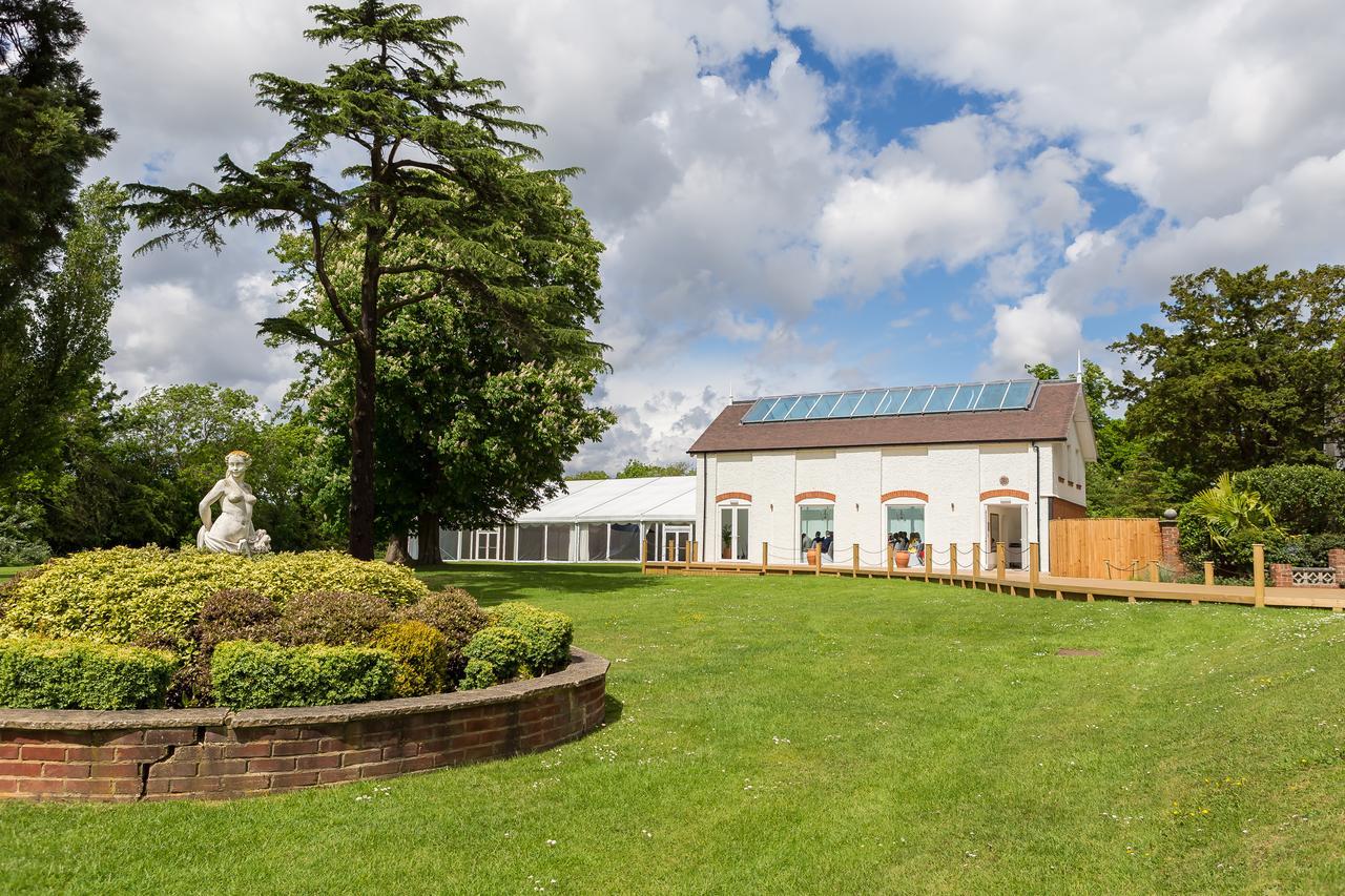 The Manor At Bickley Hotel Bromley Bagian luar foto