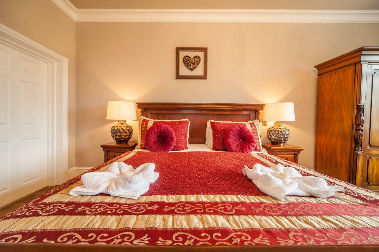 The Manor At Bickley Hotel Bromley Bagian luar foto